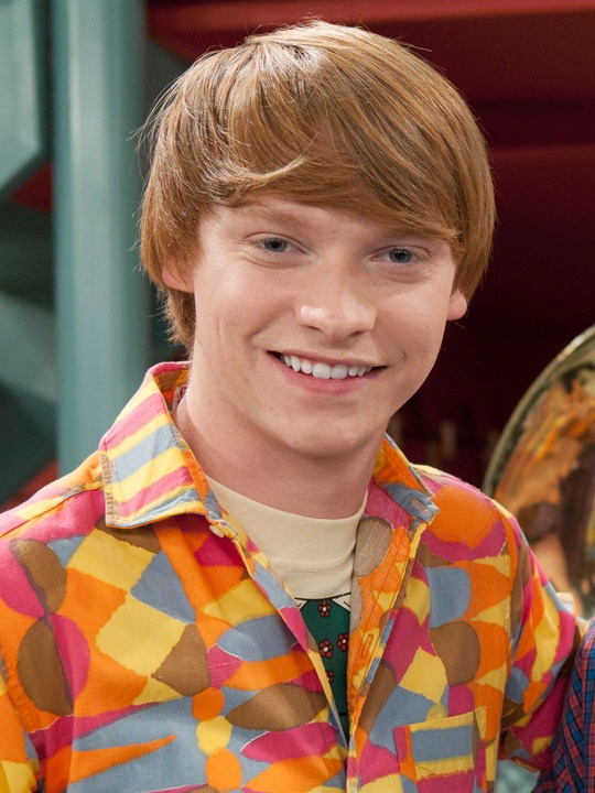 Calum Worthy