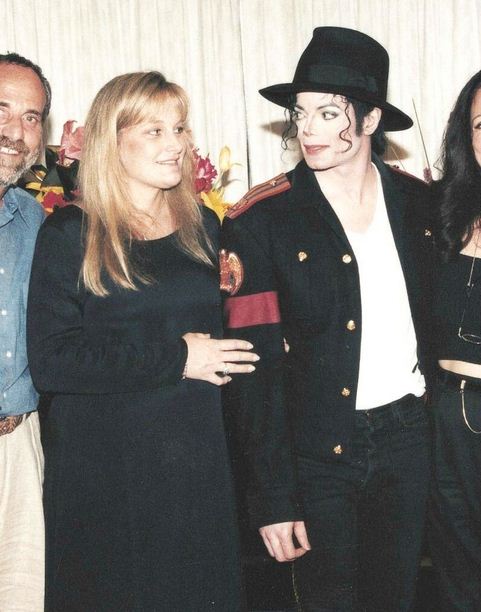 Debbie Rowe