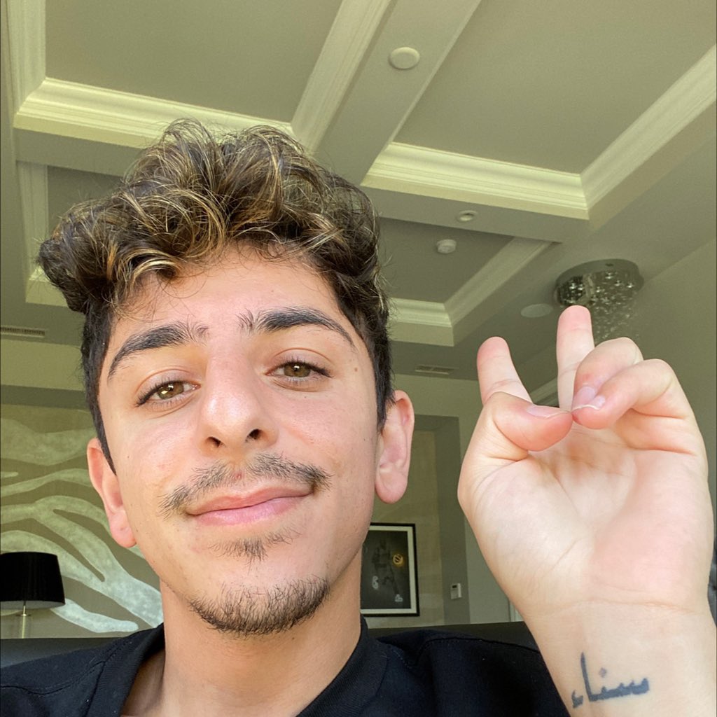 Faze Rug