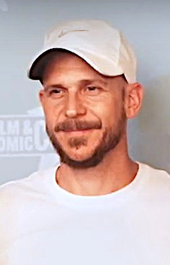 Gustaf Skarsgard