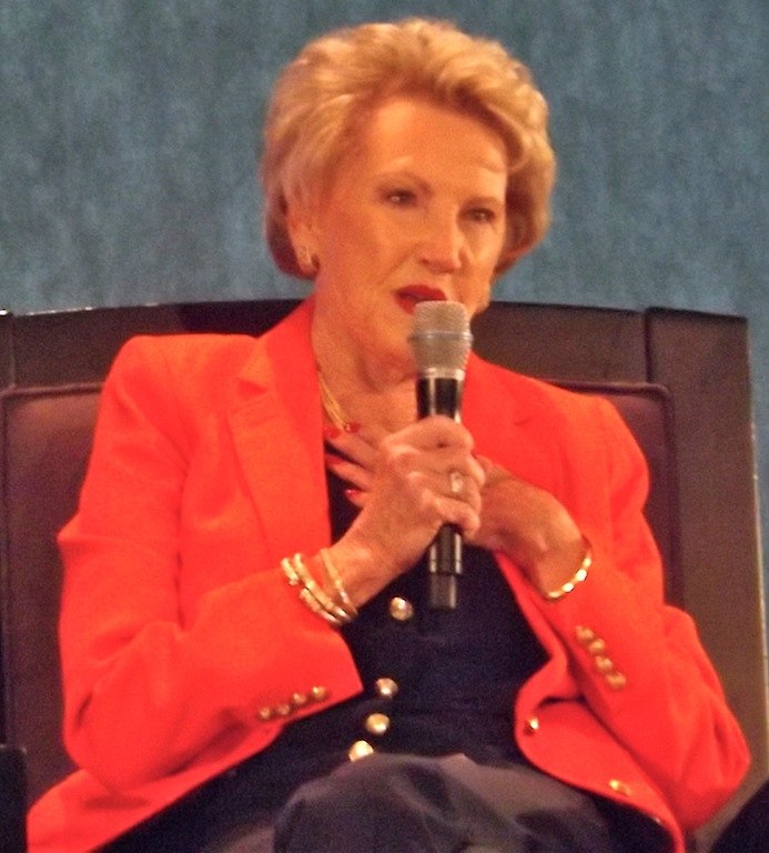 Johnelle Hunt
