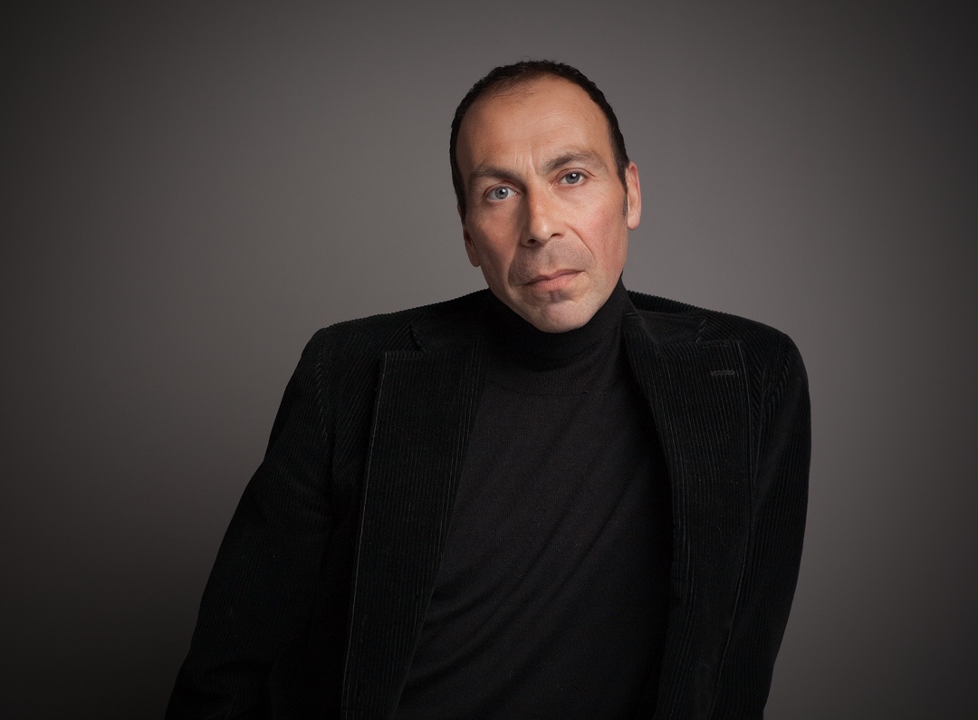 Taylor Negron